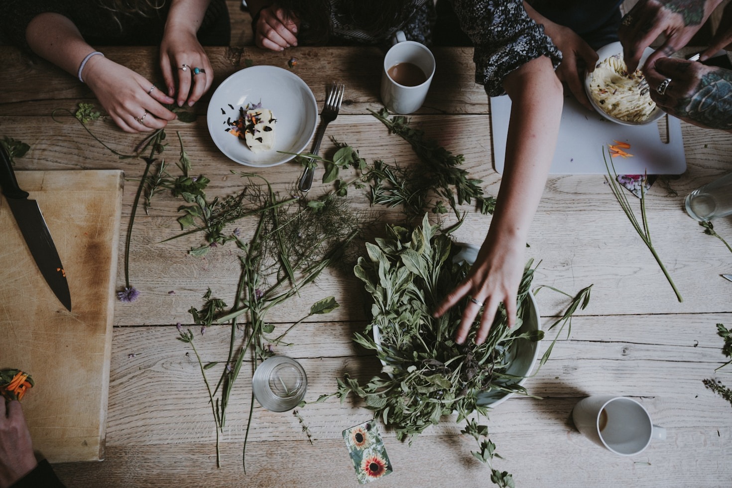 Dicas Práticas para Cultivar Ervas em Casa
